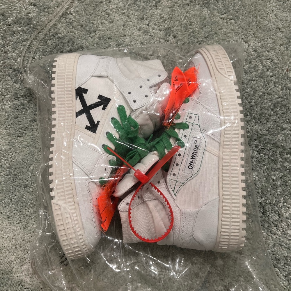 OFf-WHITE Off Court 3.0 sneaker